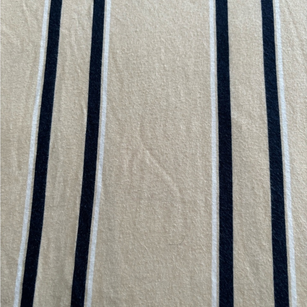 Teen/mens size S Hollister long sleeved tan, blue and white tee - Picture 4 of 7